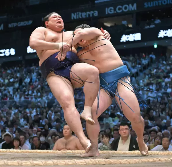 幕内・琴栄峰がップの１敗を守る　終盤戦へ「勝っても負けても悔いの残らないように頑張る」