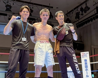 【ボクシング】輪島功一氏の孫・磯谷広太、プロ初ダウンから逆転で東日本新人王決勝進出　祖父が獲得した全日本新人王を目指す