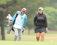 女子ゴルフツアー開幕５戦中止で大打撃…移動食事など自己負担「予選落ちなら大赤字」キャディーという仕事