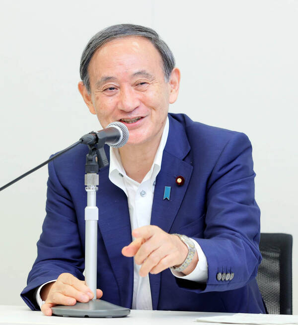 菅義偉官房長官、パンケーキ食べ歩き「かたい」イメージ一転…スポーツ紙の記者が見た