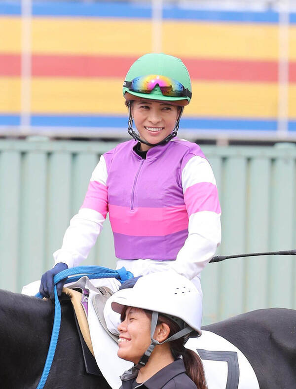 宮下瞳が女性ジョッキーで日本最多の年間８５勝 名古屋競馬３ｒで達成 年10月2日 エキサイトニュース