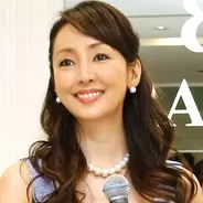 神田うの 弟の結婚式を報告もハッシュタグに批判 花嫁を宣伝に利用している の声も 19年3月27日 エキサイトニュース