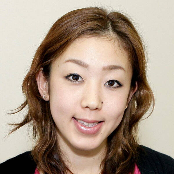 村主章枝さん 生足美脚を披露 頭のテッペンからつま先まで全てが綺麗 参りました 21年5月25日 エキサイトニュース