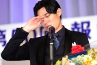 新人賞・松谷鷹也、昨年は平泉成のスタッフで参加した舞台…「来年は鷹也かな」と激励受け「本当に実現」…報知映画賞表彰式