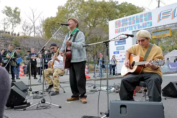 かりゆし５８が大阪マラソンでデビュー２０周年スペシャルライブ開催　新屋行裕と中村洋貴がフルマラソン完走「自己記録を３０分更新したので、すごくいい日でした」