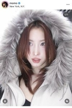 ＴＷＩＣＥ・モモ、大胆コーデの美くびれにフォロワー騒然…圧倒的美貌に「ゴージャス！！！」「天才です」「デザイン凄い」