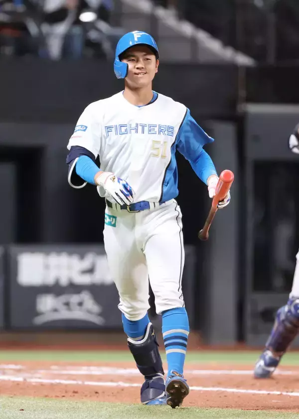 【日本ハム】育成１位・常谷拓輝とドラフト４位半田南十がルーキー三遊間結成　１軍合流でオープン戦初出場