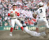 「【センバツ】智弁学園・杉本真滉、打球直撃も執念の１失点完投「顔に当たっても捕るという気持ち」今大会４勝目で防御率は驚異の０・２６」の画像1