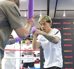 井岡一翔「次の試合がボクシング人生の集大成」日本男子初５階級制覇へ　スーパーバンタム級は「考えていない」…５・２井上拓真とのドーム決戦へ公開練習