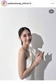 「「究極の美！」柏木由紀、真っ白なワンショルダードレス姿がまるで「ギリシャ神話の女神」「世界一輝いてる」と反響の声」の画像1