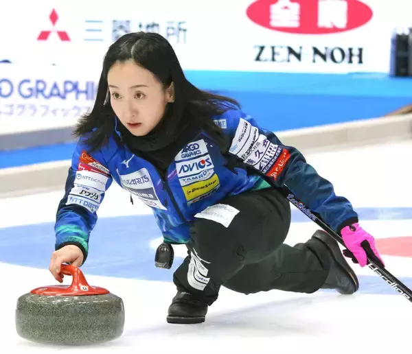 ロコ・ソラーレがＳＣ軽井沢クに０―８で完敗　第５、６Ｅに連続２点スチール許して通算１勝１敗…カーリング日本選手権