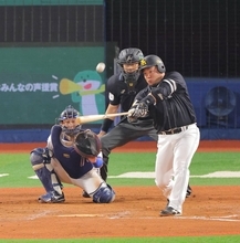 【日本シリーズ】起死回生！昨年シリーズＭＶＰ男・山川穂高が同点弾！今季初「どすこい」解禁！！
