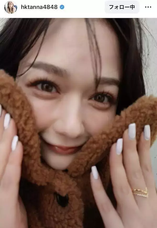 「もふしげ」村重杏奈のブラウンもこもこコート姿にファンくぎ付け！「ただただ一目惚れ」「可愛すぎて笑いました」