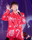 「松阪ゆうき　クリスマスディナーショーで２０曲熱唱「２０２６年も働いて働いて働いて…」」の画像1