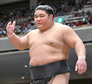 伯乃富士が休場　１２日目まで４場所連続金星獲得など５勝７敗