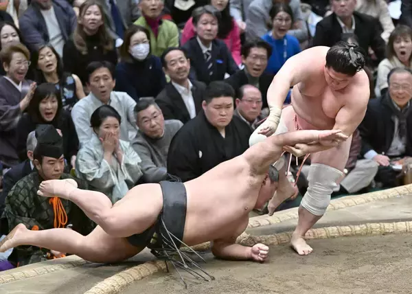 伯乃富士が休場　１２日目まで４場所連続金星獲得など５勝７敗