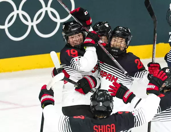 【五輪】アイホ娘　嵐ソング「Ｏｈ　Ｙｅａｈ！」連発！　ドイツに２―５で第３ピリオドへ