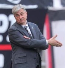 浦和スコルジャ監督　今季限りでの退団決定も去就は語らず「プロとして困難に立ち向かうことも必要」