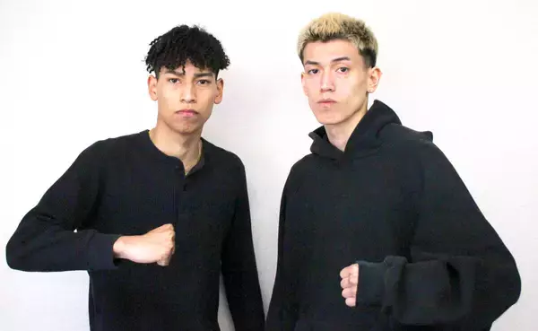 元世界王者を祖父に持つエスピノサ兄弟がＶ誓う　初陣の兄・龍イサット「きれいなボクシングで倒したい」　Ａ級昇格懸かる弟・力「圧倒的な試合を」