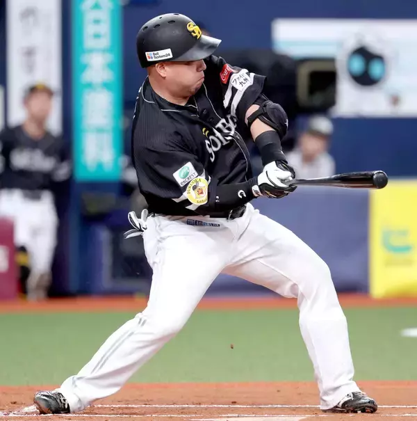 【ソフトバンク】山川穂高の打順が今季初めて６番に降格　１打席目は三振、２打席目は中飛で２０打席連続無安打に