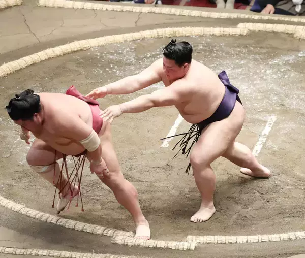 義ノ富士「めちゃくちゃ引きずっていた」連敗３で止める　前夜は大雨でタクシー待ち４０分の災難も