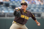 松井裕樹が今季初勝利　リリーフ登板で昨年９月２７日以来の通算８勝目　２イニングをパーフェクト救援