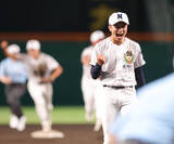 「【甲子園】佐野日大が２５年ぶり初戦突破　エース鈴木有、聖隷クリストファー・高部陸との投手戦制した　１－０無四球完封　「よく我慢してくれた」元阪神の麦倉洋一監督が甲子園１勝」の画像1