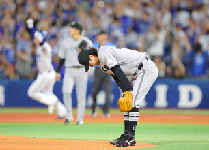 巨人・橋上監督代行「仕方ない」慎重策も８四死球じゃ…今季４度目サヨナラ負けで８月カード頭５戦４敗で勢い乗れず