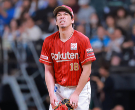 【楽天】痛ッ！前田健太の右腕に打球直撃のアクシデント　当たった箇所が真っ赤に　顔をしかめる一幕も　続投で初回無失点