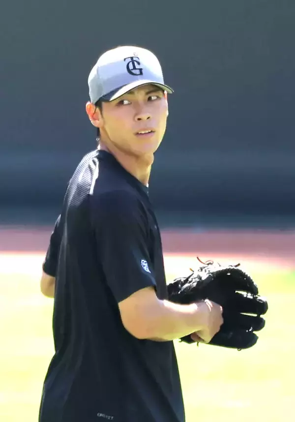 【巨人】平山功太が２週間ぶりの１番　泉口、大城、リチャードのクリーンアップ