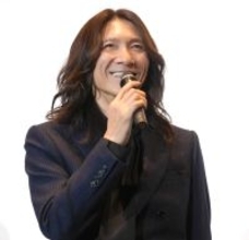 イエモン・吉井和哉　メンバーとは「絶妙な愛人みたいな関係」　主演映画公開記念舞台あいさつ