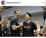 「「けっこういい身体」小泉進次郎氏、米国防長官との「軍隊のトレーニング」に反響「バキバキ」「映画のワンシーン」「歴史的だ！」」の画像1