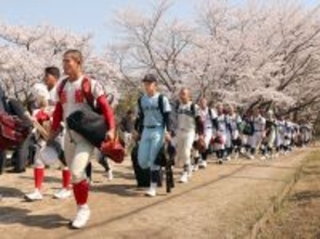 【高校野球】近江・杉本将吾、横浜・織田打ち２打数２安打「振り切った分、いいところに飛んでくれた」Ｕ―１８日本代表候補強化合宿でシート打撃
