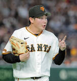 「【巨人】粘ったドラ１竹丸和幸　防御率１・６２！　６回途中１失点で２勝目の権利　首位ヤクルトにプロワースト被安打８も最少失点」の画像1