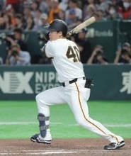 【巨人】７回１死から２４歳バースデーの中山礼都がチーム初安打　ヤクルト・高梨裕稔のパーフェクトを阻止　