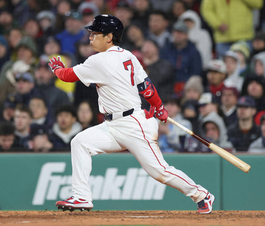 吉田正尚、今季４度目の２戦連続スタメンも“ヒル地獄”で４打数無安打　ヤンキースと初対戦で２４年新人王の前に沈黙