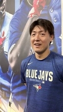 ブルージェイズ岡本和真、１９８センチ投手から２点決勝打「おっきい人とたくさん対戦して来ている。それが当たり前」…吉田正尚と対決「嬉しい。出塁もコンタクトもすごい」