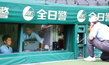 【高校野球】甲子園でビデオ検証練習会実施　大型ビジョンで映像を流す　尾崎審判規則委員長「正しい判定を選手に返すことが一番」