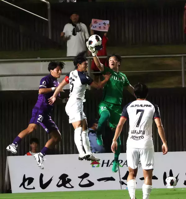 【Ｊ２藤枝】いわきを３―１で倒し開幕連勝　ＧＫ吉田舜がワンハンドキャッチも披露