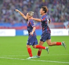 ＦＣ東京、クラブ最多タイの６発で圧勝　Ｊ１歴代２位タイの７戦連続無失点も達成　首位に勝ち点差並ぶ