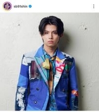 西城秀樹さんのイケメン長男　そっくりな衝撃ビジュアル「若い頃の秀樹さんみたいやん」初舞台で初主演