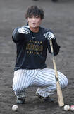 「【阪神】前川右京、中日・岡林と自主トレ「目標は持たない」「数字とか決めていったらしんどい」」の画像1