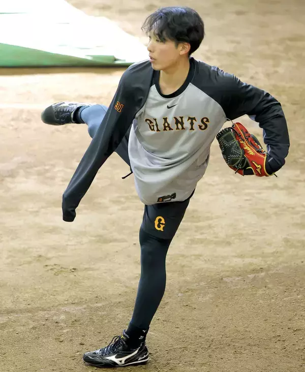 【巨人】先発候補たちがアツアツの仕上がり　赤星優志、西舘勇陽、泉圭輔らがＧ球場でブルペン入り