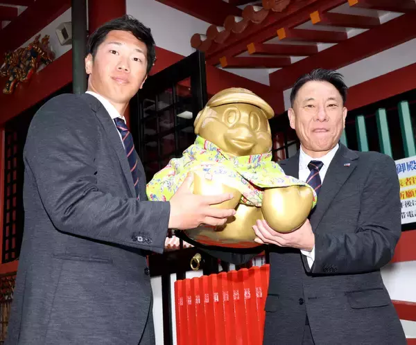 【ヤクルト】新選手会長の古賀優大が神社参拝「優勝　健康第一」
