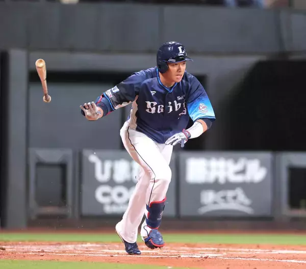 台湾代表の元西武・呉念庭がソフトバンク戦で快音　一塁で山川穂高と再会　現在は故郷でプレー