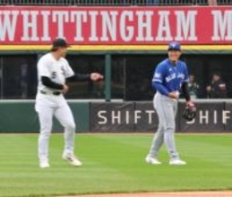 岡本和真と村上宗隆の“４番対決”実現の背景　Ｗソックス指揮官「左腕のオープナーで…」　元ＤｅＮＡのケイと岡本のマッチアップも