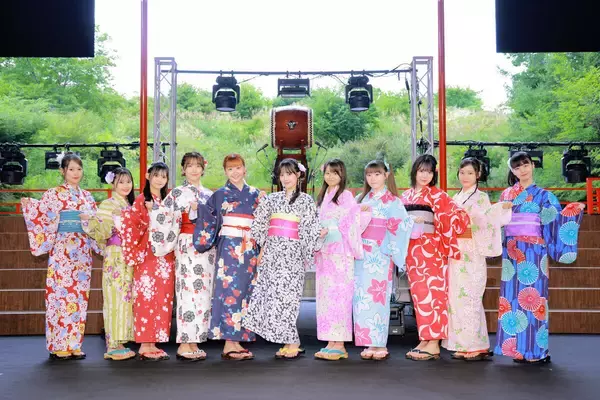 つばきファクトリー、毎夏恒例の“灼熱”ライブでヒャダイン提供の新曲初披露「最高の曲に仕上がっています！」