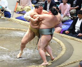 幕内・輝が２０年初場所以来の無傷の５連勝　好調の要因は「稽古をしっかりやれたこと」　