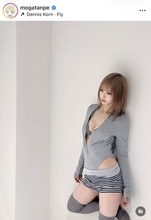 「色気ダダ漏れ」最上もが　胸元ざっくりな大胆ショットに反響「二次元みたい？！」「きれいなおねえさん…」「妖艶美」