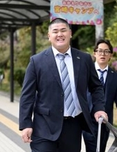 【巨人】竹下徠空　２年目のキャンプへ「全体的にレベルアップ」気合の丸刈りで宮崎入り